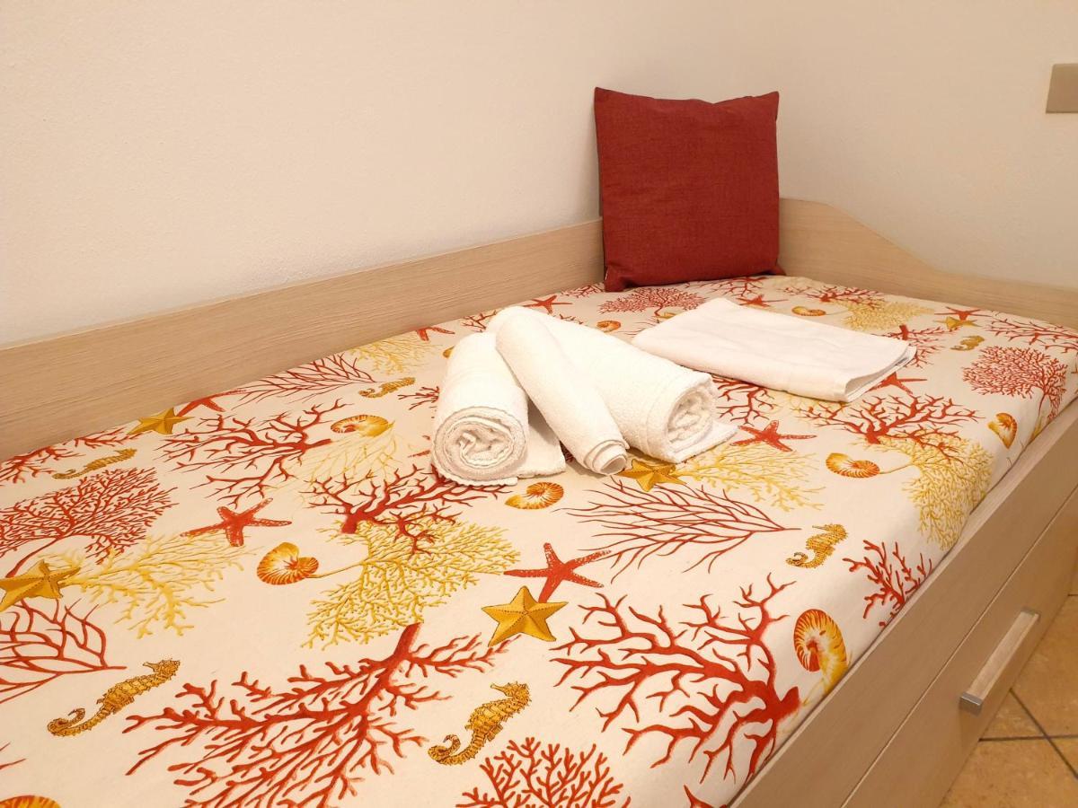 Dimora Rena Dorada - Apartment In Pula, Sardinia, Italy Екстер'єр фото